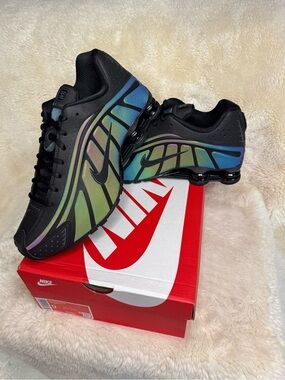 New with box- Nike Shox R4- Black Sneakers with Iridescent Green-Blue Panels